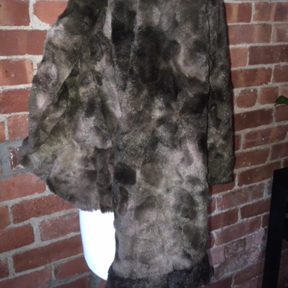 GREAT GIFT!!!! Faux Fur Cropped Jacket NWT - Picture 5 of 8